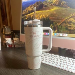 Stanley Rose Quartz Swirl Adventure Quencher Travel Tumbler 30oz.